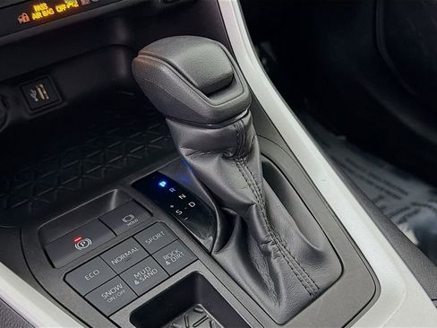 Used 2024 Toyota RAV4 LE image 18