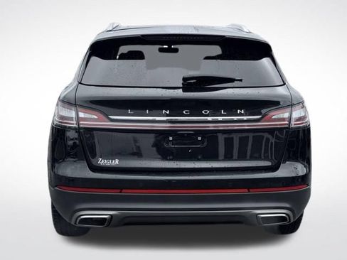 Used 2022 Lincoln Nautilus Reserve AWD/4WD image 7