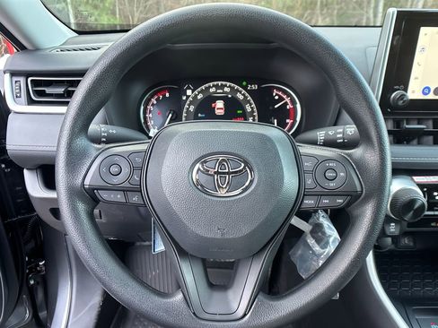 New 2025 Toyota RAV4 LE image 15
