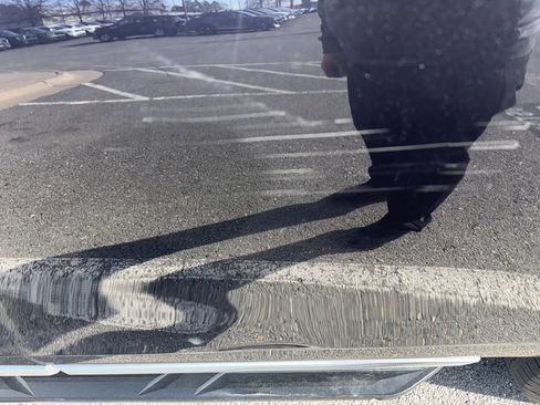 Used 2024 GMC Yukon Denali image 4