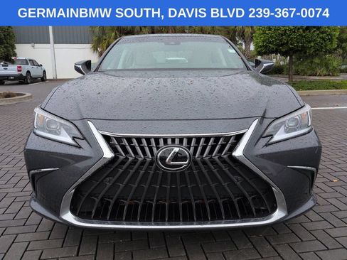 Used 2024 Lexus ES 350 w/ Premium Package FWD image 10