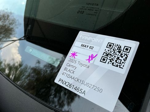 Used 2025 Toyota Camry XSE FWD image 25