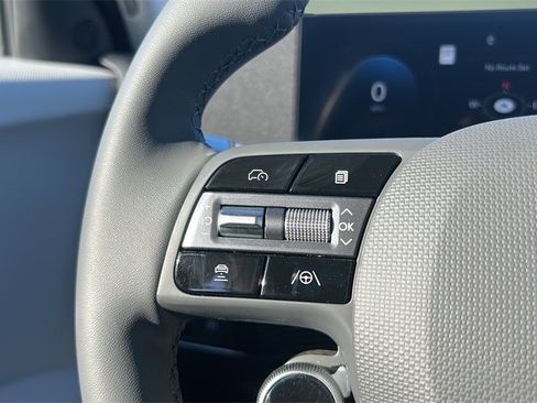 Certified 2025 Hyundai Ioniq 5 SE image 28