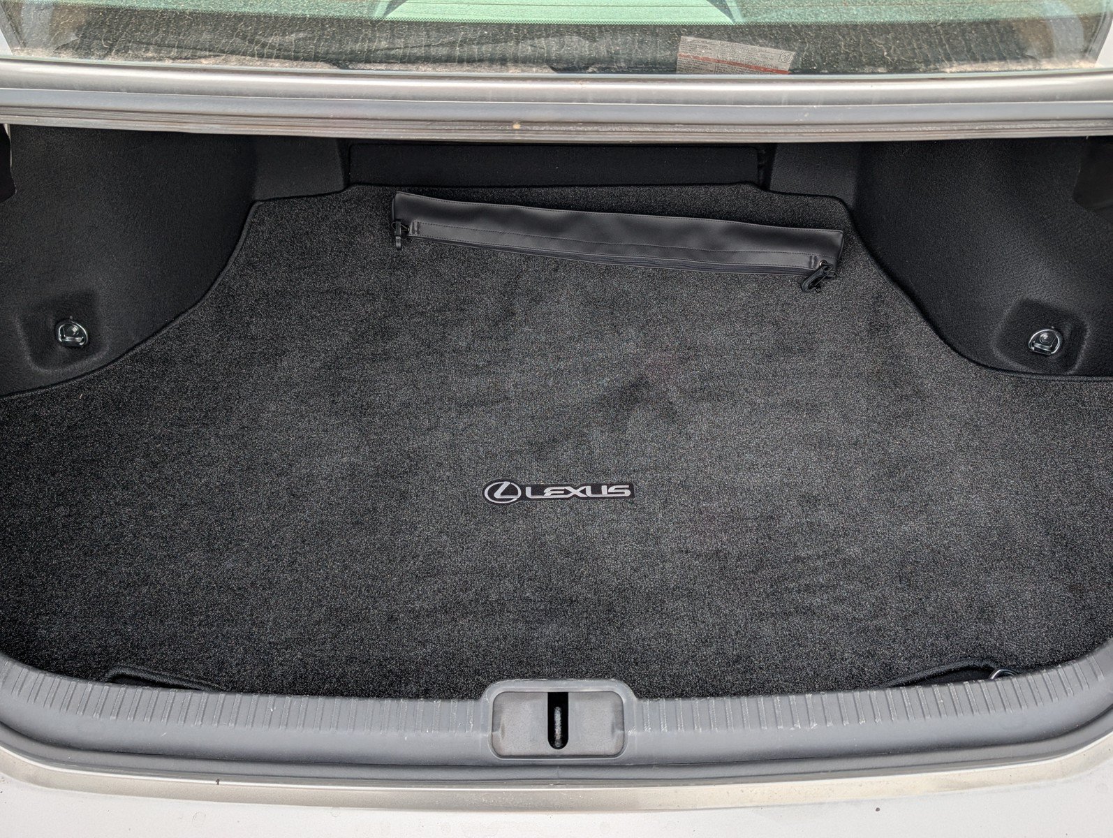 Used 2020 Lexus ES 300h FWD image 11