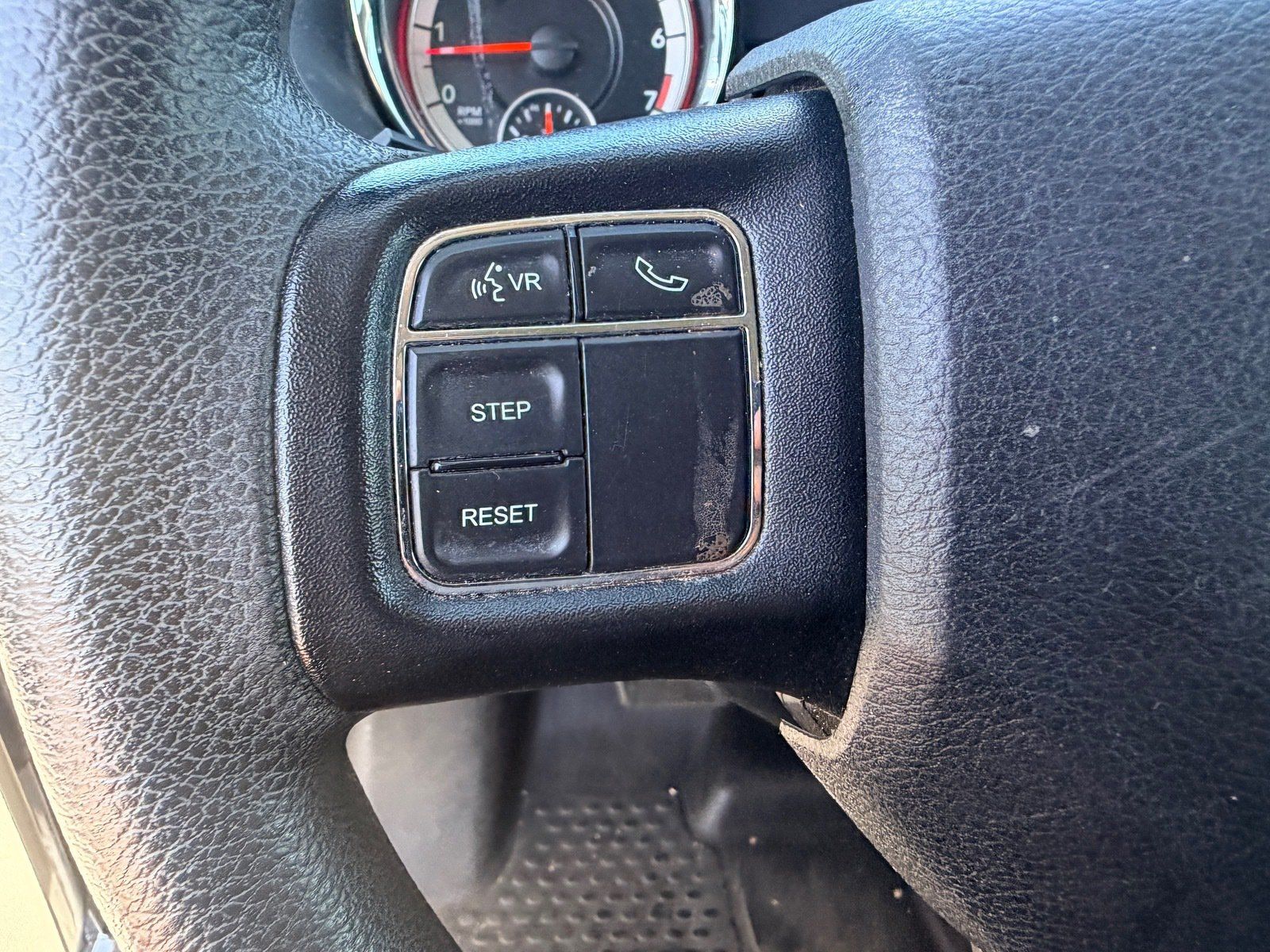 Used 2019 Dodge Grand Caravan SE w/ UConnect Hands-Free Group FWD image 18