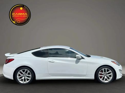Used 2015 Hyundai Genesis 3.8 RWD image 6