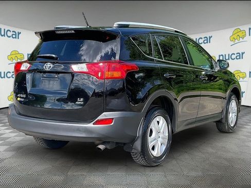 Used 2013 Toyota RAV4 LE AWD/4WD image 6
