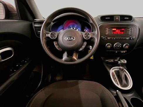 Used 2016 Kia Soul FWD image 5