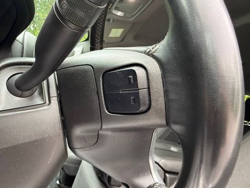 Used 2023 Chevrolet Silverado 2500 LT AWD/4WD image 15