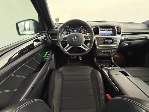 Used 2013 Mercedes-Benz ML 63 AMG 4MATIC image 22