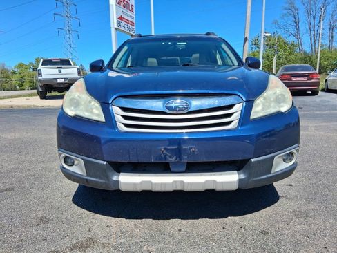 Used 2010 Subaru Outback 2.5i Premium AWD/4WD image 2