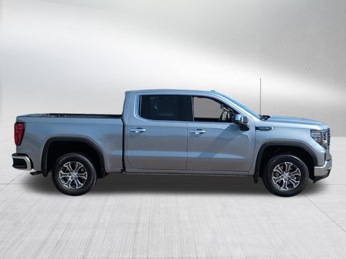 Used 2025 GMC Sierra 1500 SLT AWD/4WD image 8