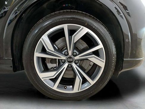 Used 2024 Audi Q4 e-tron Premium Plus w/ Premium Plus image 31