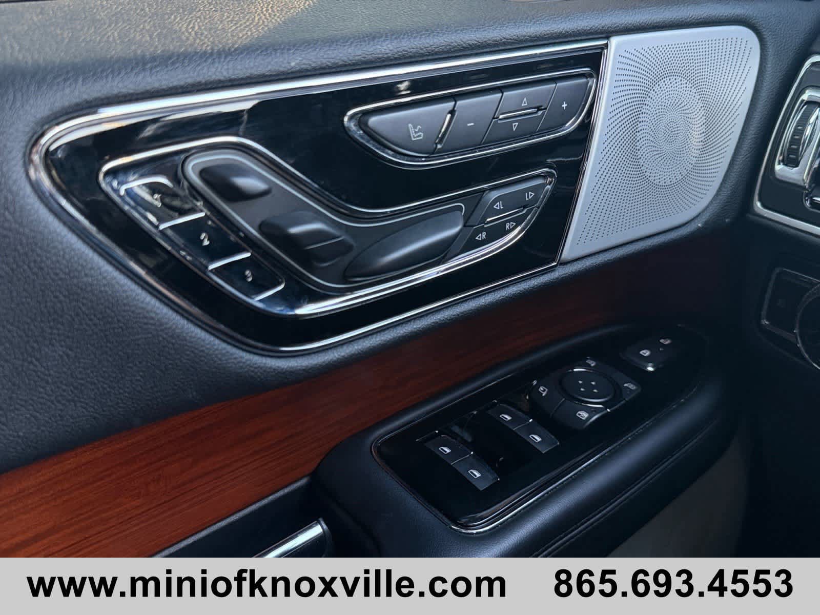 Used 2020 Lincoln Navigator Reserve w/ Equipment Group 208A Reserve AWD/4WD image 26