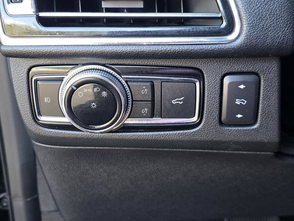 Used 2019 Lincoln Navigator L Reserve AWD/4WD image 34