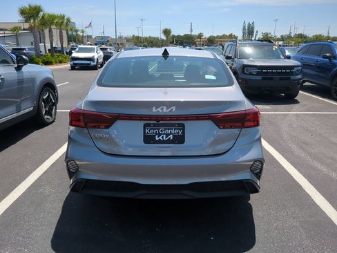 Certified 2024 Kia Forte LXS FWD image 10
