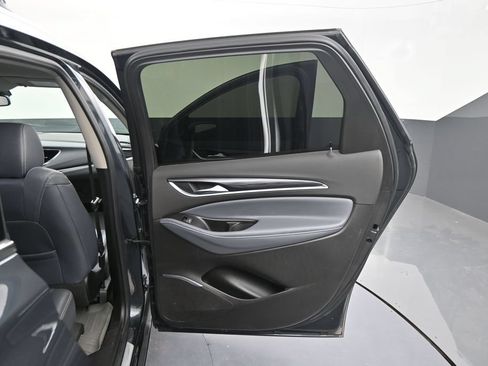 Used 2018 Buick Enclave Essence FWD image 36