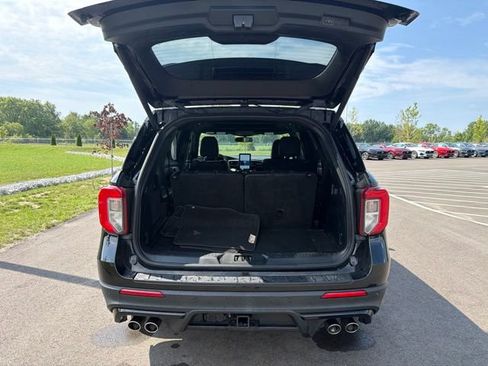 Used 2023 Ford Explorer ST w/ Equipment Group 401A AWD/4WD image 9