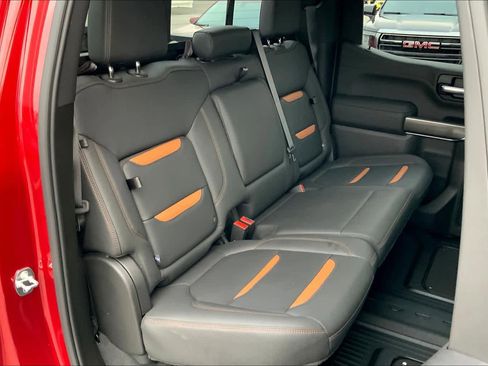 Used 2022 GMC Sierra 1500 AT4 w/ AT4 Premium Package image 19