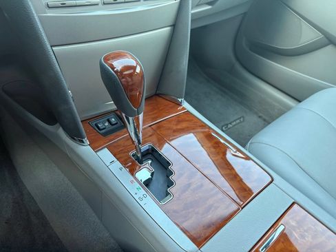 Used 2011 Toyota Camry XLE w/ SE/XLE Extra-Value Pkg FWD image 18