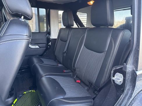 Used 2014 Jeep Wrangler Unlimited Sport image 6