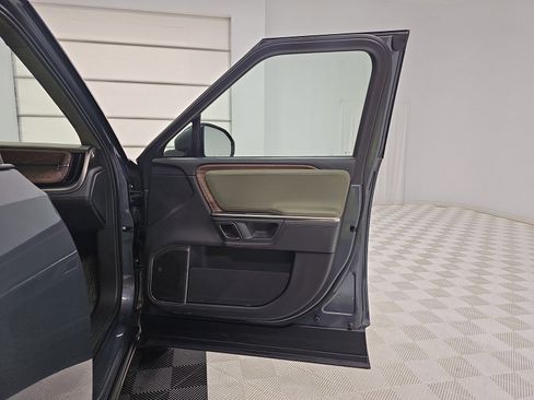 Used 2023 Rivian R1T Adventure image 18