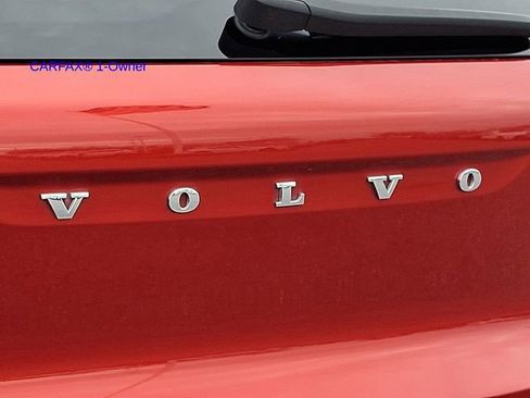 Used 2021 Volvo XC40 T5 R-Design w/ Advanced Package image 35