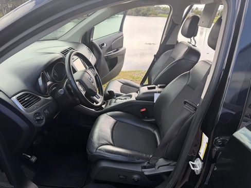 Used 2020 Dodge Journey Crossroad w/ Popular Equipment Group image 13