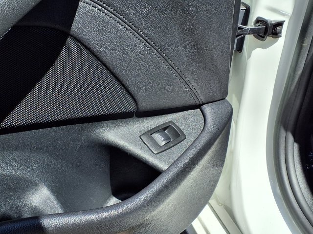 Used 2017 BMW 530i RWD image 17