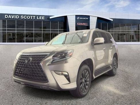 Used 2023 Lexus GX 460 Premium w/ Premium Package AWD/4WD image 4