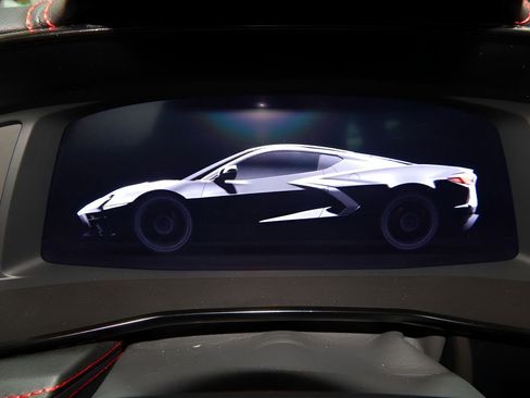 Used 2021 Chevrolet Corvette Stingray Preferred Cpe w/ Z51 Performance Package image 18