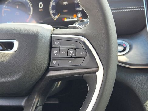 New 2025 Jeep Grand Cherokee Limited w/ MOPAR Finishing Package image 34