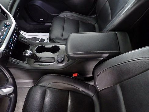 Used 2019 GMC Acadia SLT image 28