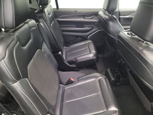 Used 2021 Jeep Grand Cherokee L Limited w/ Luxury Tech Group II image 19