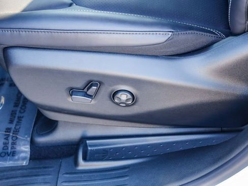 New 2026 Chrysler Pacifica Select w/ S Appearance Package image 25