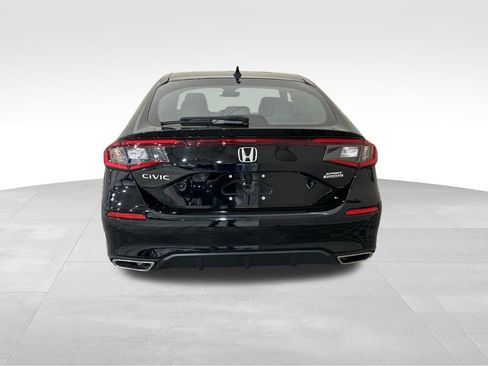 Used 2023 Honda Civic Sport Touring image 4