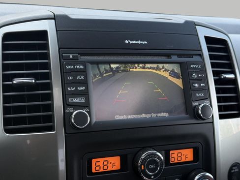 Used 2019 Nissan Frontier SL AWD/4WD image 34