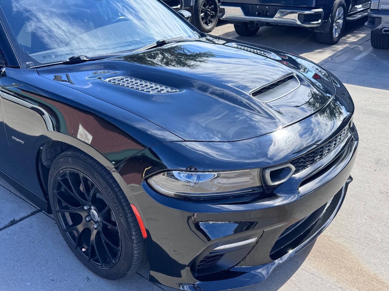Used 2019 Dodge Charger R/T RWD image 3