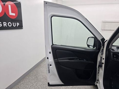 Used 2022 RAM ProMaster City Tradesman FWD image 24