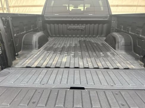 Used 2024 GMC Sierra 1500 AT4 w/ Technology Package AWD/4WD image 27