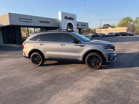 Used 2021 Kia Sorento SX image 2