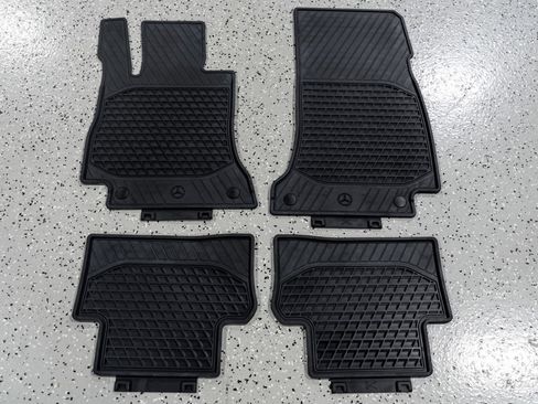 Used 2023 Mercedes-Benz AMG GT 63 image 74