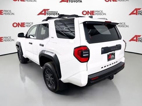 Certified 2025 Toyota 4Runner SR5 AWD/4WD image 5