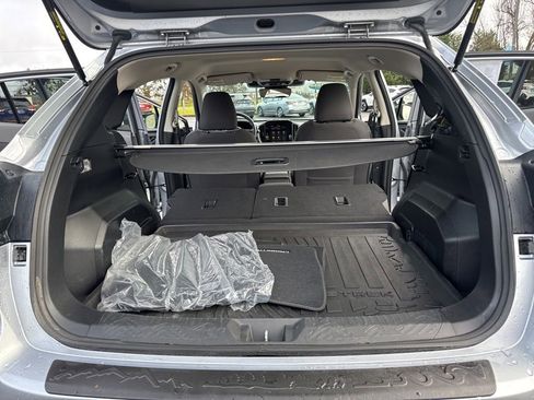 Used 2025 Subaru Crosstrek 2.0i Premium w/ Crosstrek Mirror Package image 17