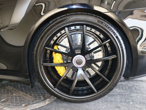 Used 2014 Porsche 911 Turbo S image 50