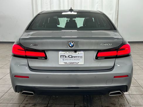 Used 2023 BMW 540i xDrive w/ Premium Package AWD/4WD image 4