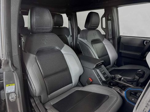 Used 2023 Ford Bronco Black Diamond AWD/4WD image 25