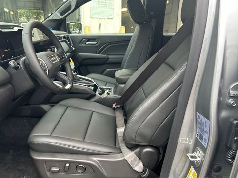 New 2026 GMC Canyon Elevation w/ Convenience Package image 15