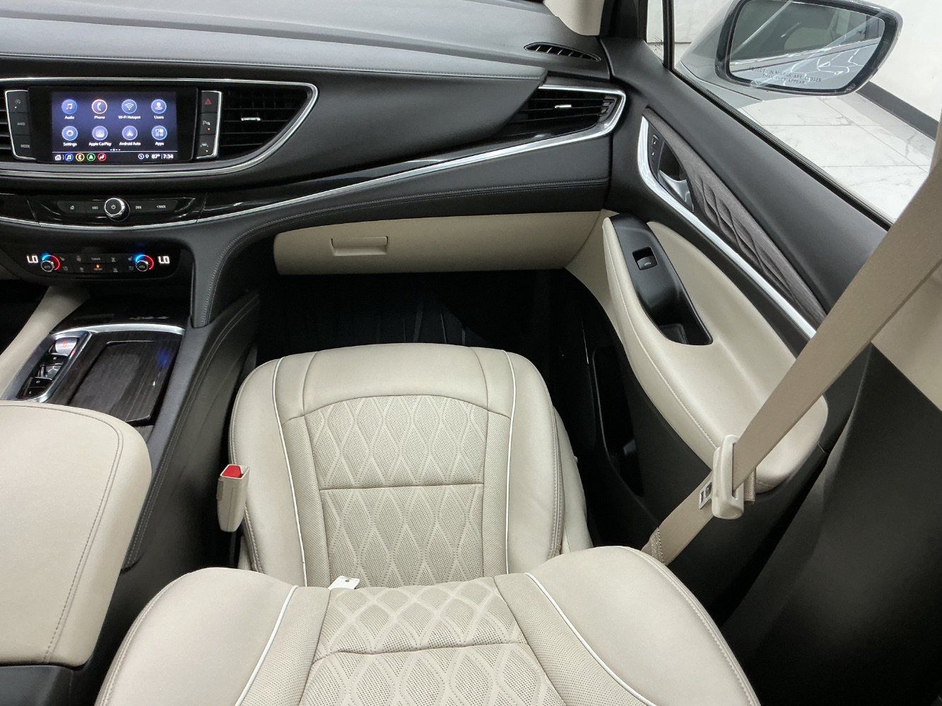 Used 2022 Buick Enclave Avenir w/ Trailering Package, 5000 lbs. AWD/4WD image 30