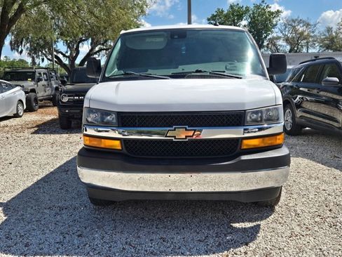 Used 2020 Chevrolet Express 3500 LT w/ LT Preferred Equipment Group RWD image 2